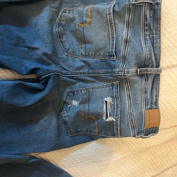 American Eagle Ripped Jeans - Picture 6 of 7